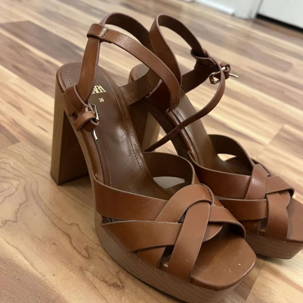Zara Women's Brown Heels